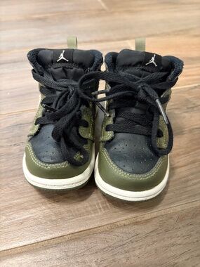 Nike Air Jordan’s toddler size 6, olive green and black.